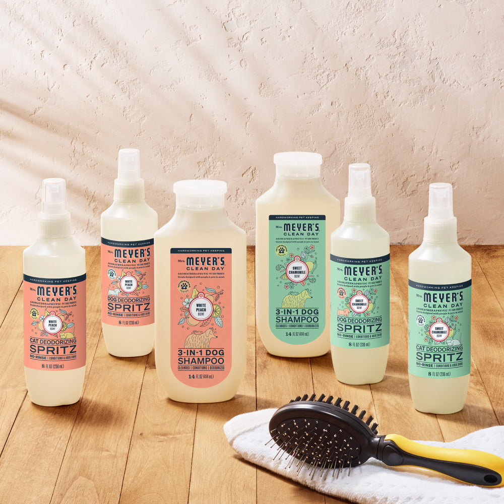 White Peach Dog Deodorizing Spritz